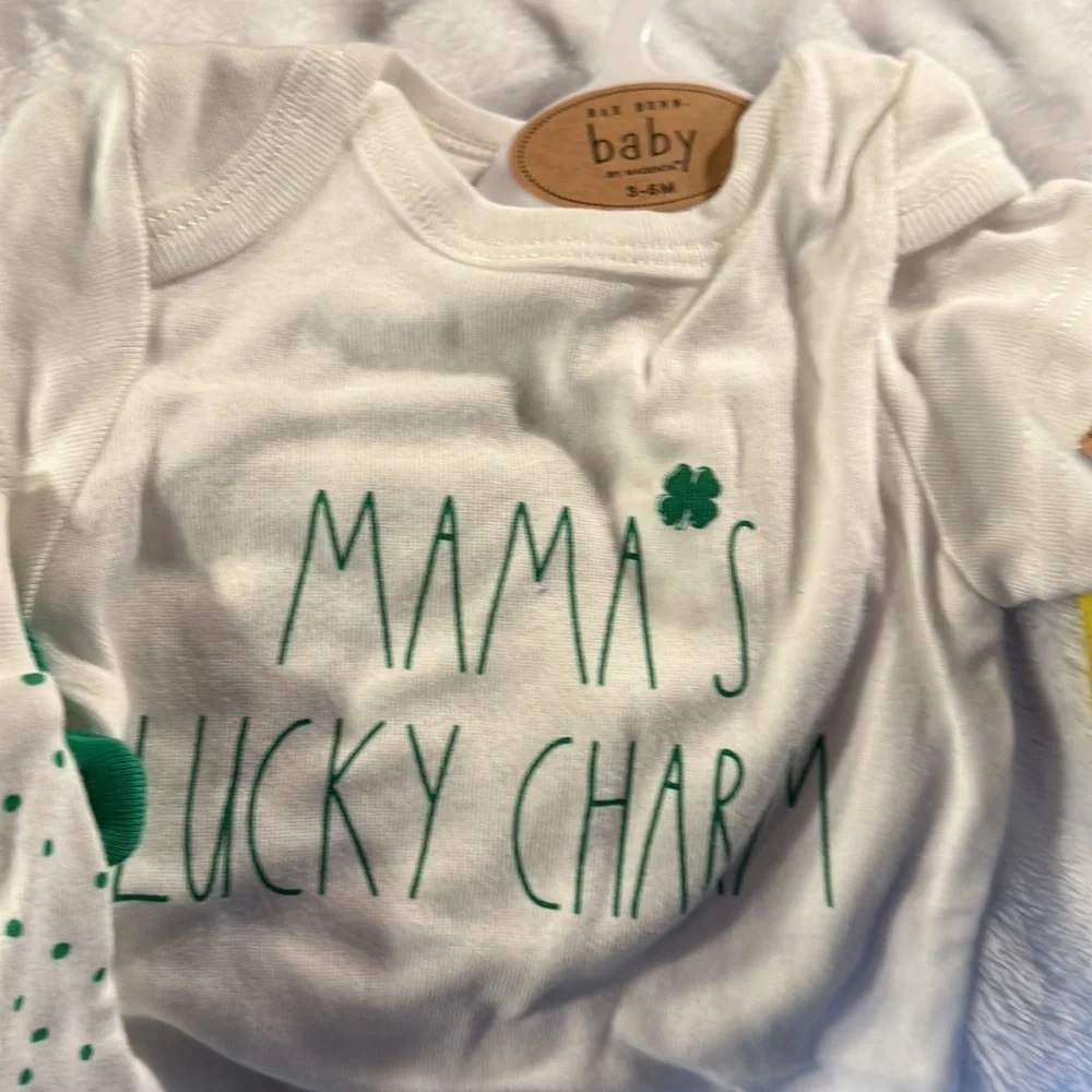 Rae Dunn “Mama’s Lucky Charm” PJ SET